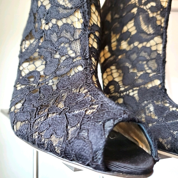 Dolce & Gabbana Peep-toe Lace Ankle Boots - Picture 8 of 15